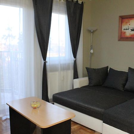 سوبوتيتْسا Sun Apartments المظهر الخارجي الصورة