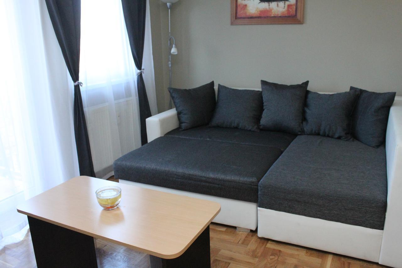 سوبوتيتْسا Sun Apartments المظهر الخارجي الصورة